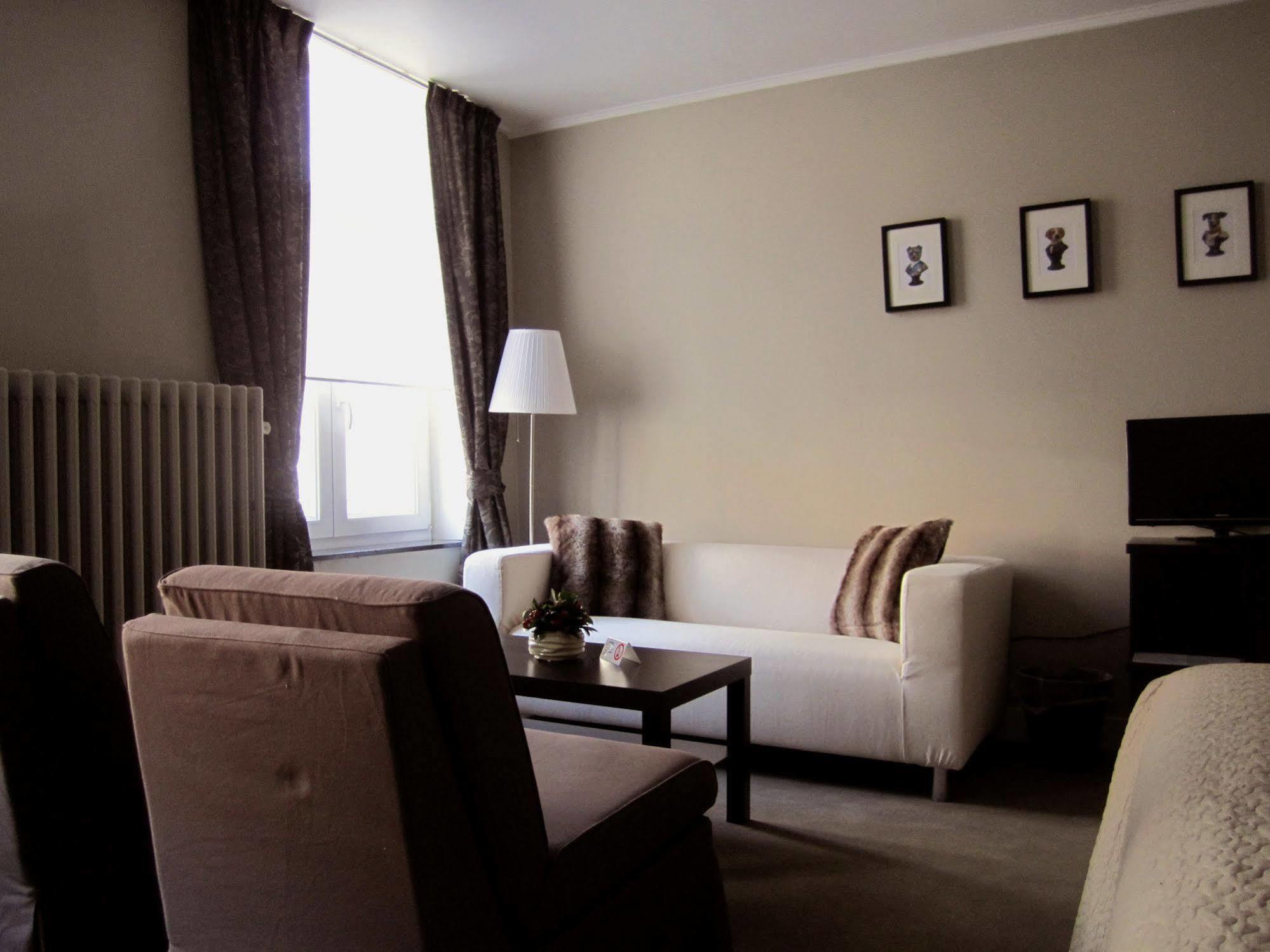 Hotel Belle-Vie Sint-Truiden Esterno foto