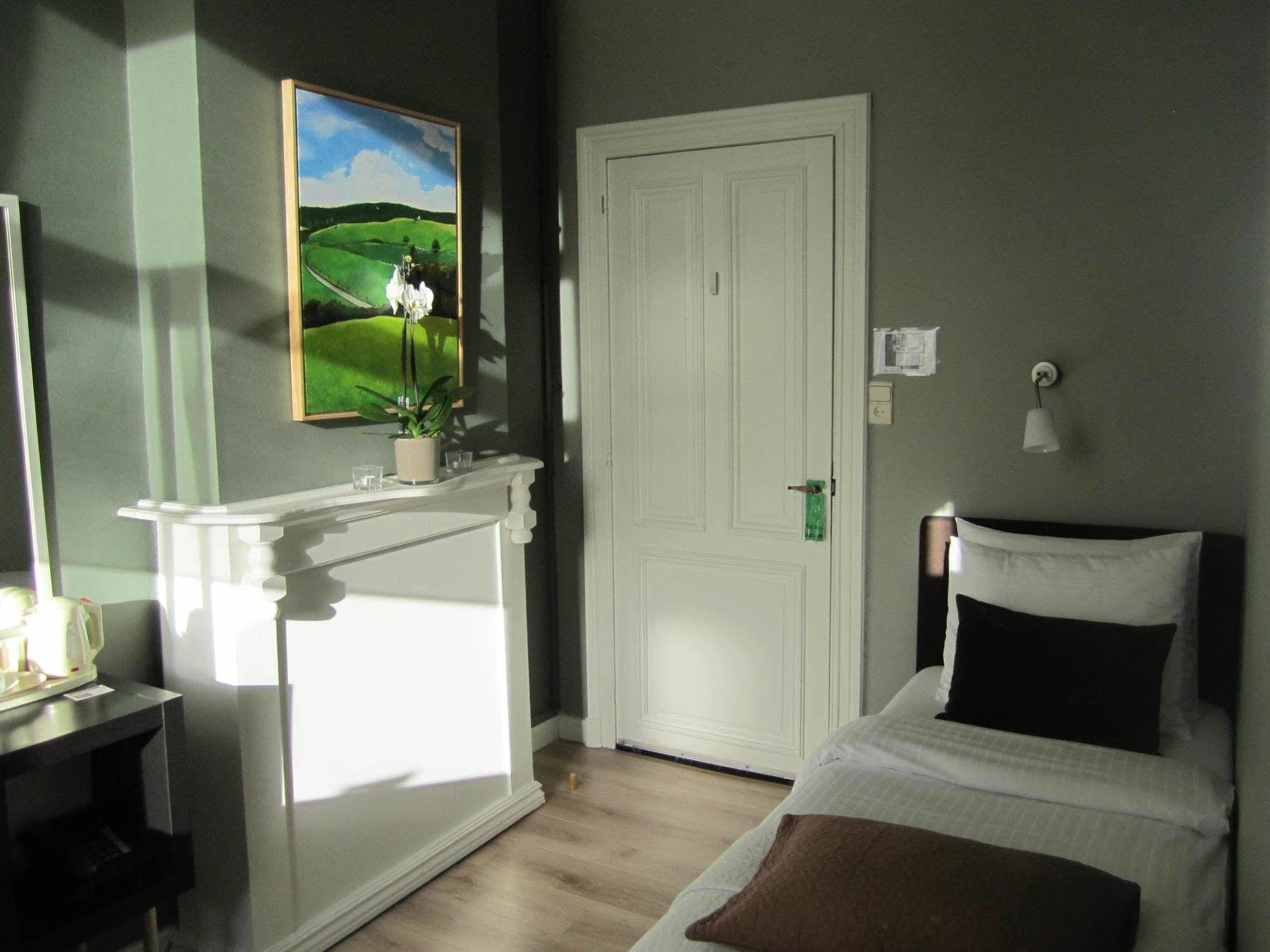 Hotel Belle-Vie Sint-Truiden Esterno foto