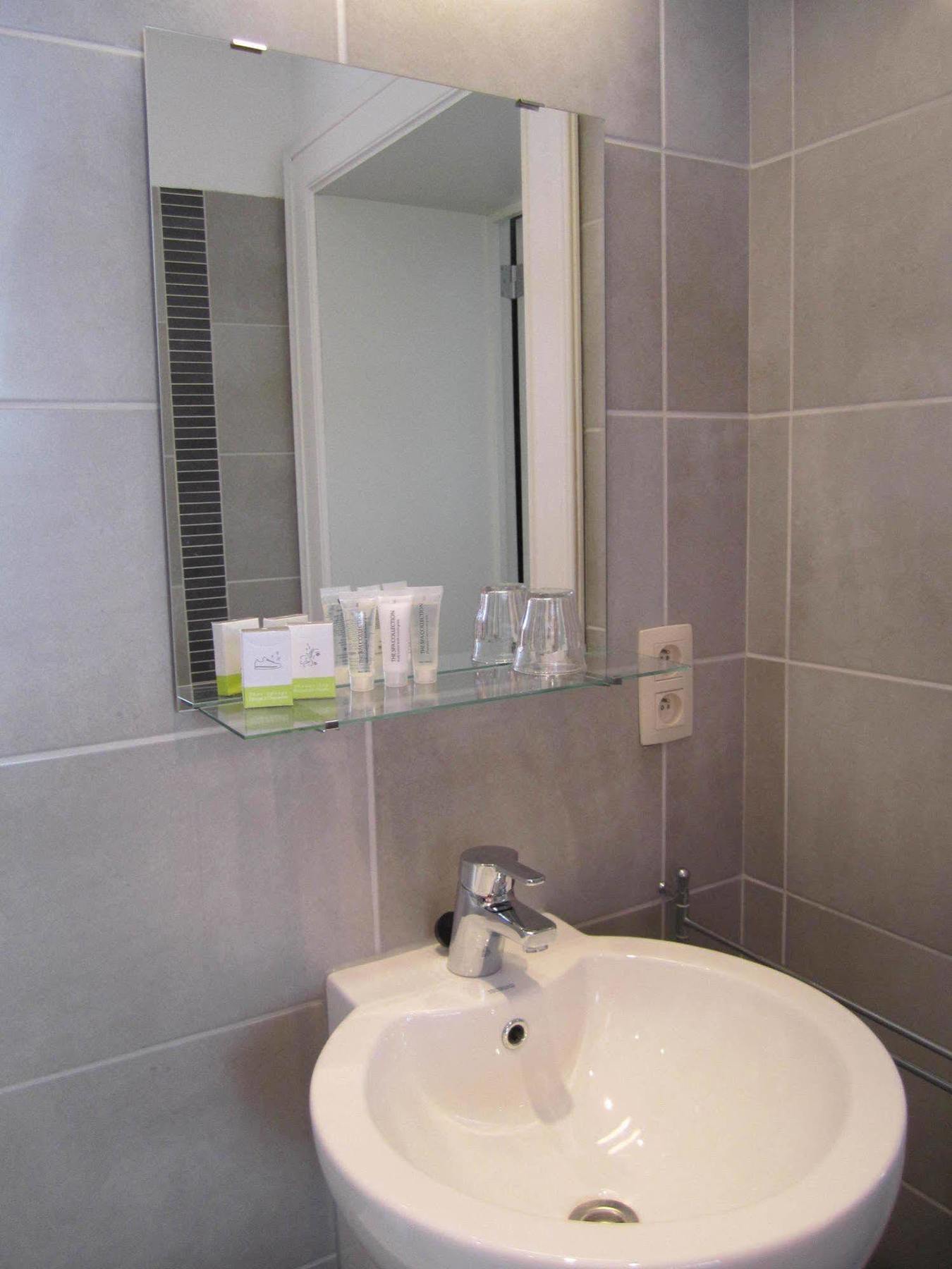 Hotel Belle-Vie Sint-Truiden Esterno foto